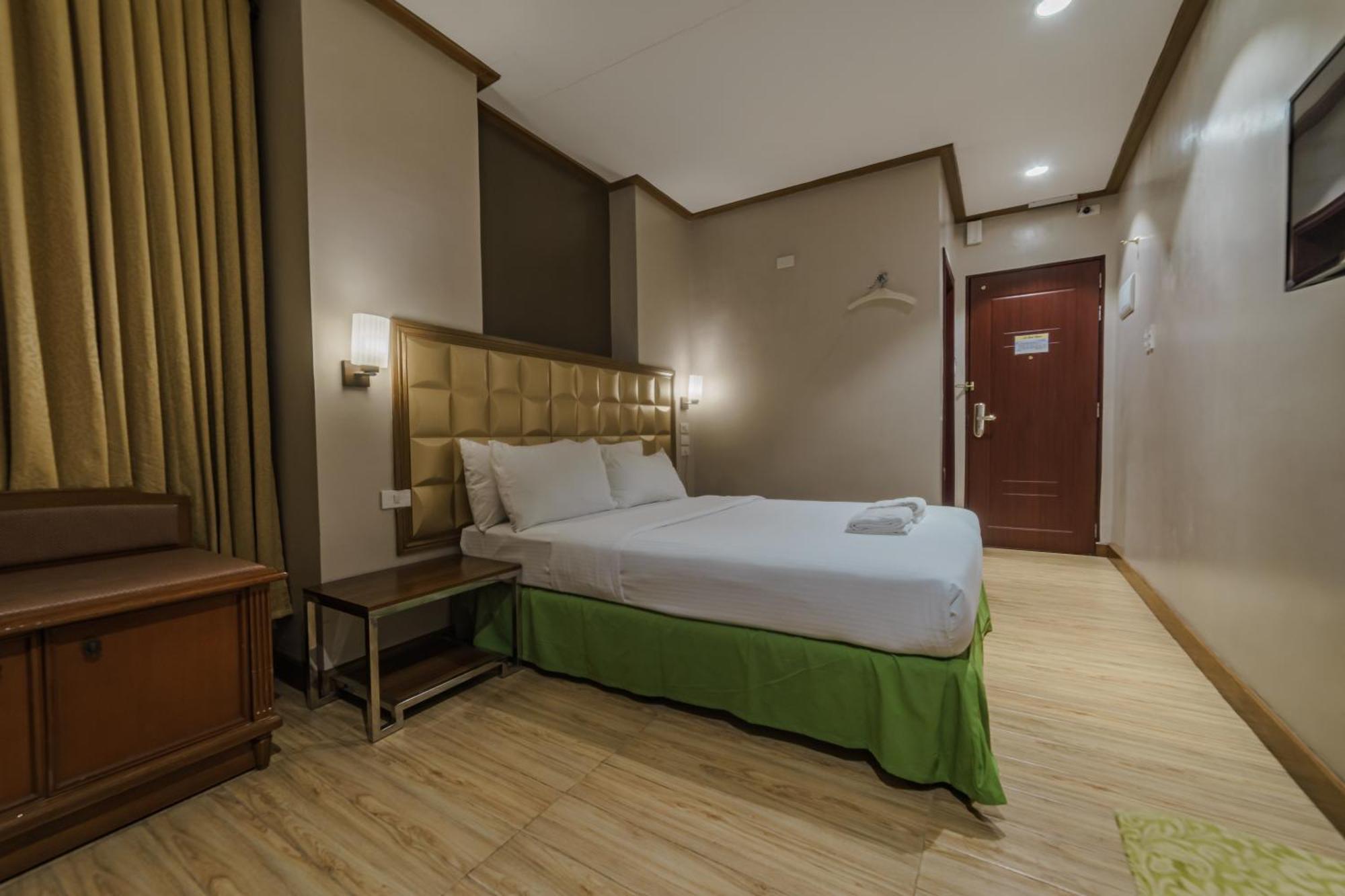 Robertson Hotel Naga  Zewnętrze zdjęcie