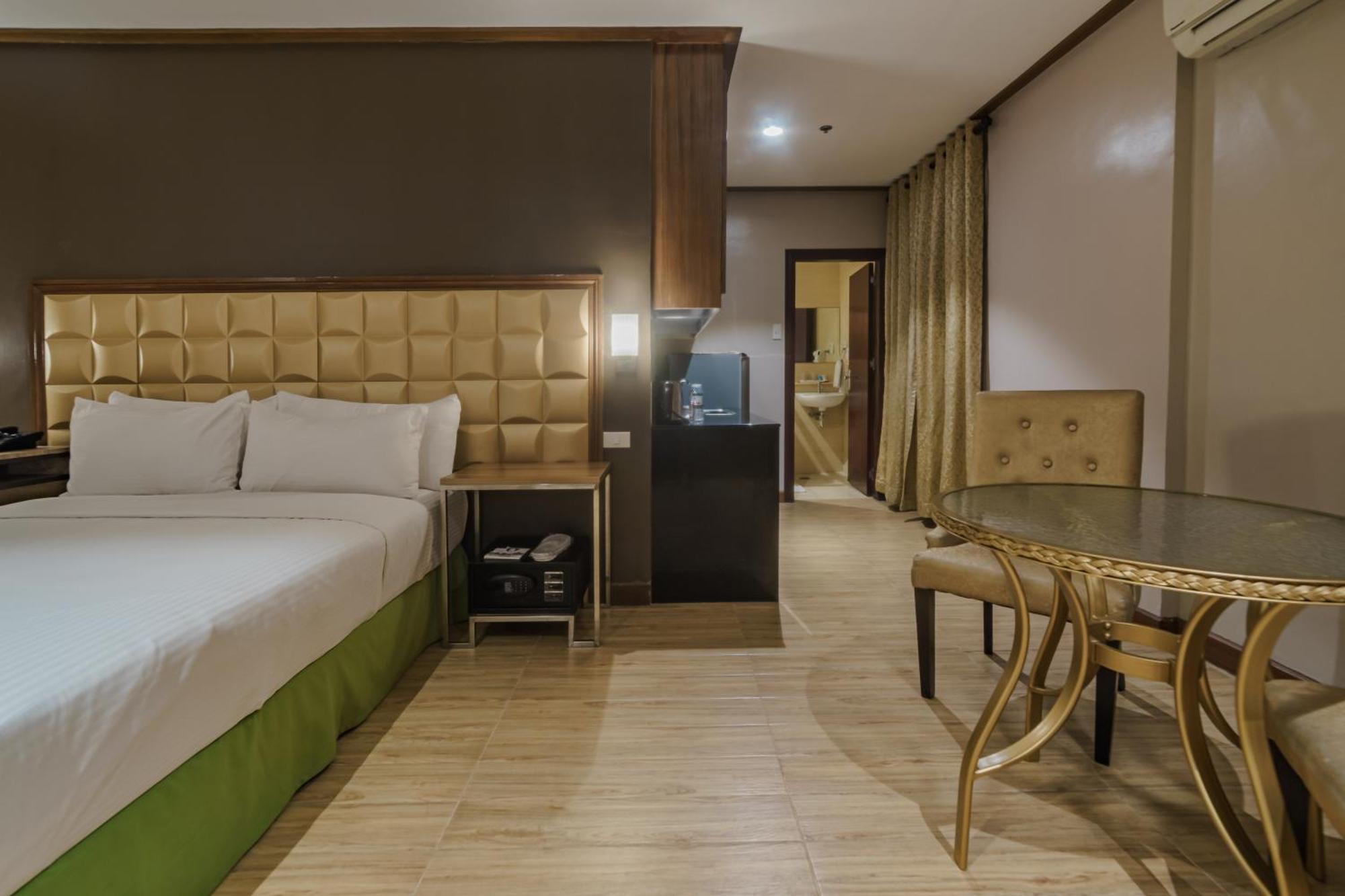 Robertson Hotel Naga  Zewnętrze zdjęcie