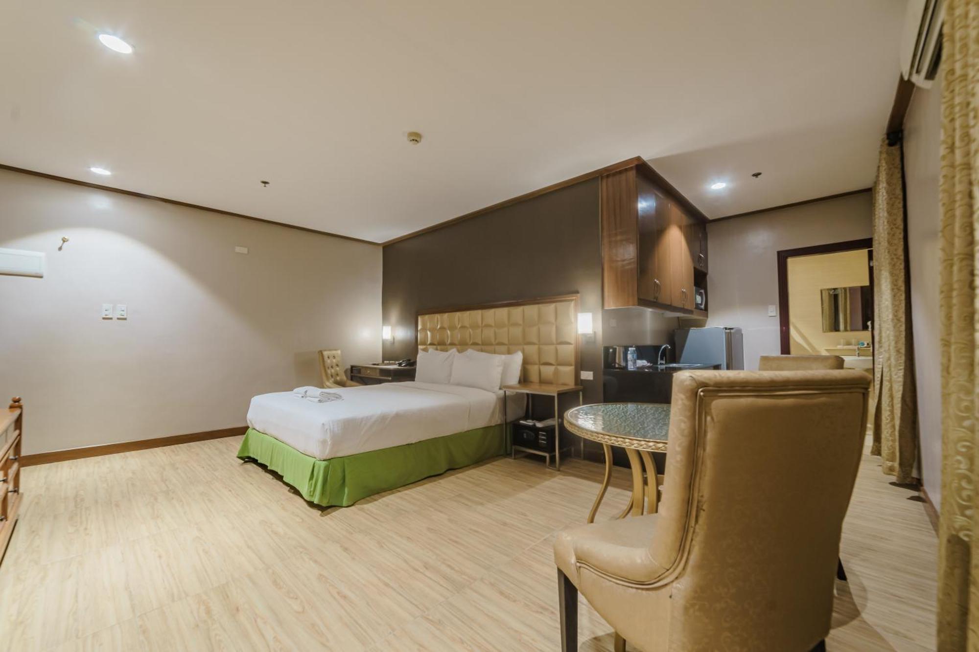 Robertson Hotel Naga  Zewnętrze zdjęcie