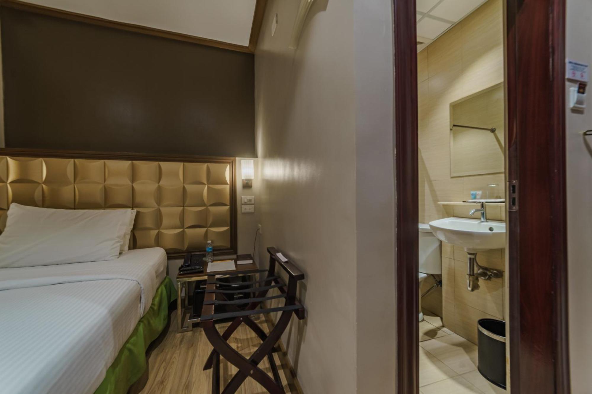 Robertson Hotel Naga  Zewnętrze zdjęcie