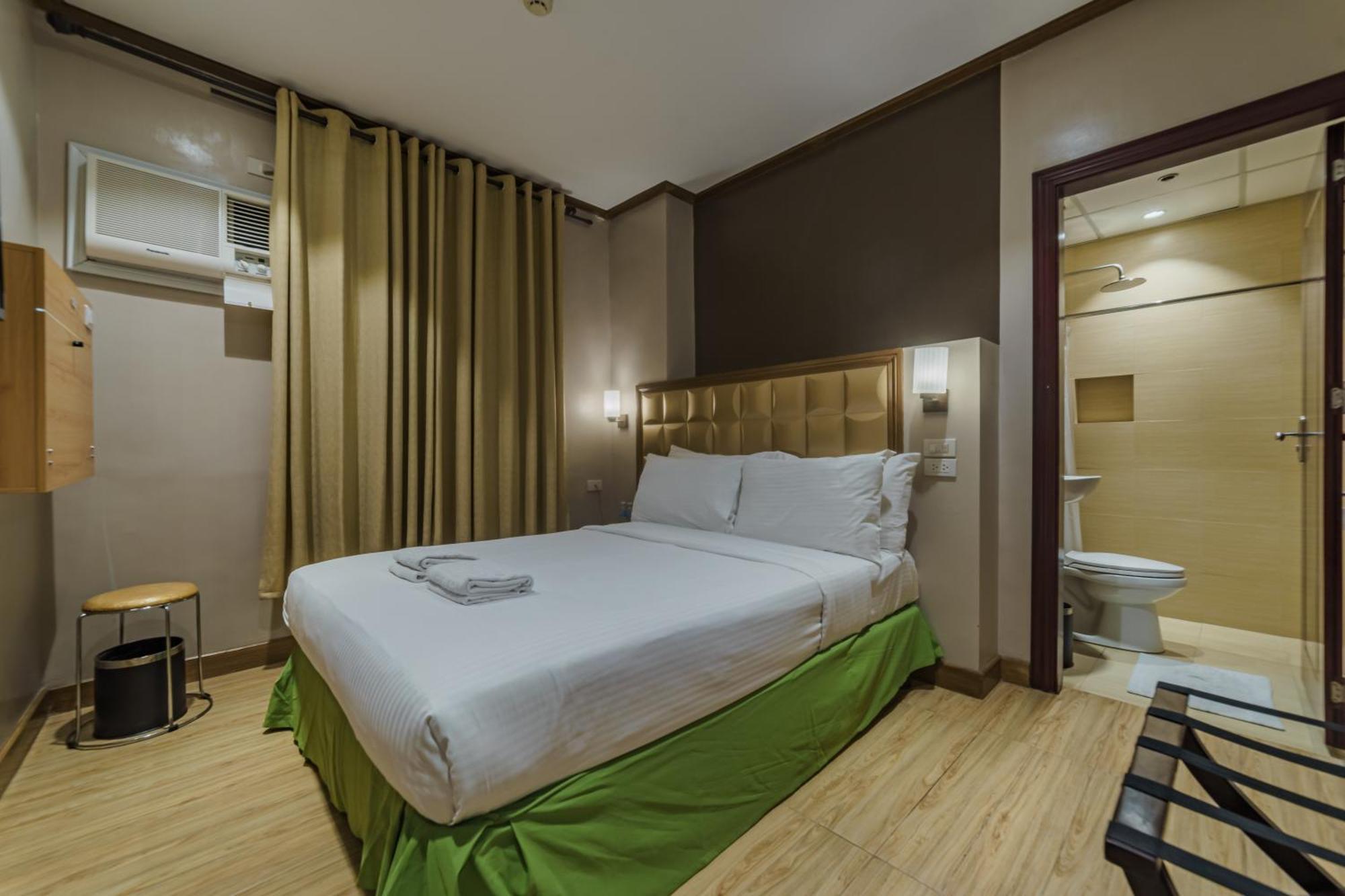 Robertson Hotel Naga  Zewnętrze zdjęcie