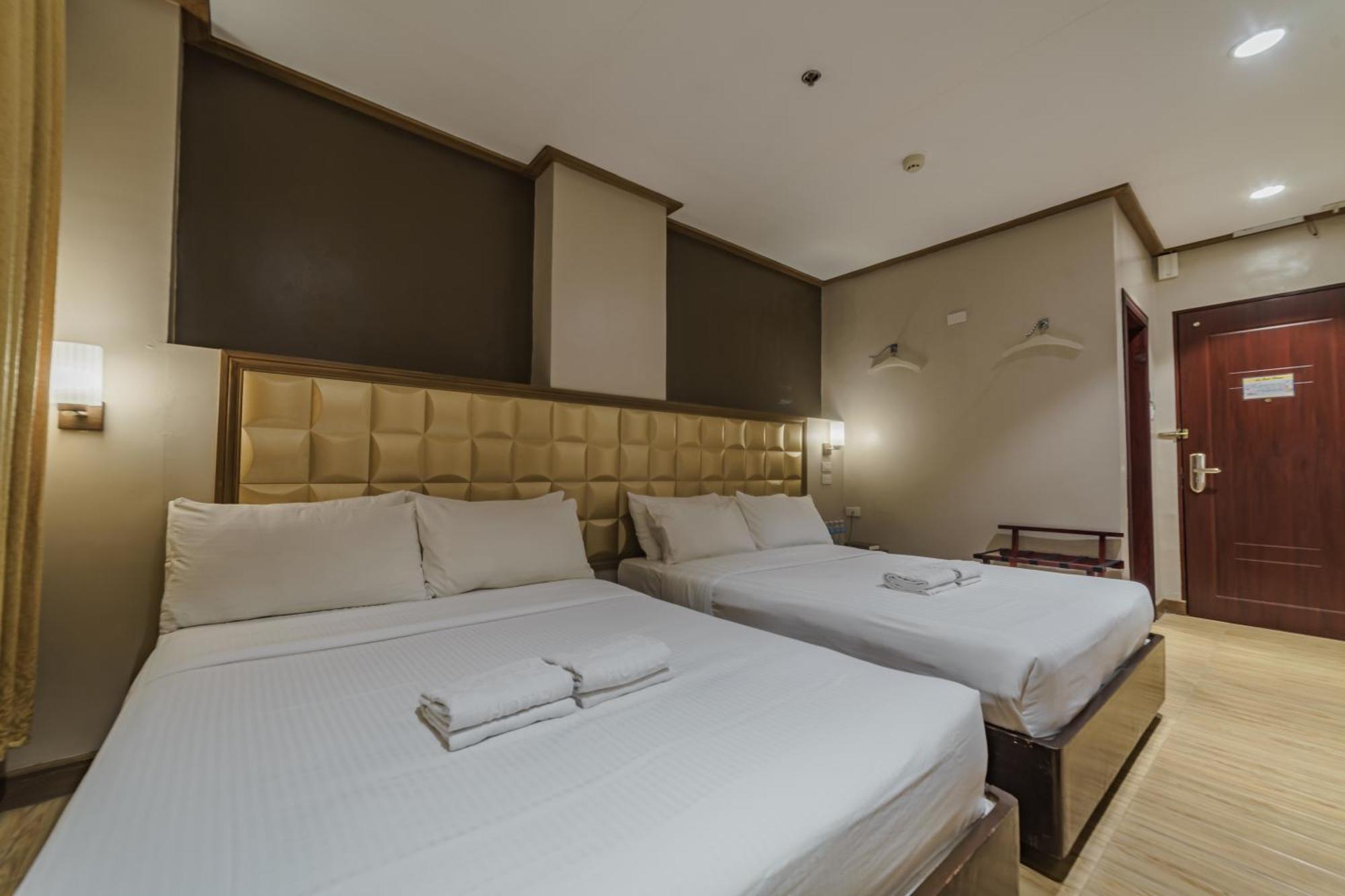 Robertson Hotel Naga  Zewnętrze zdjęcie