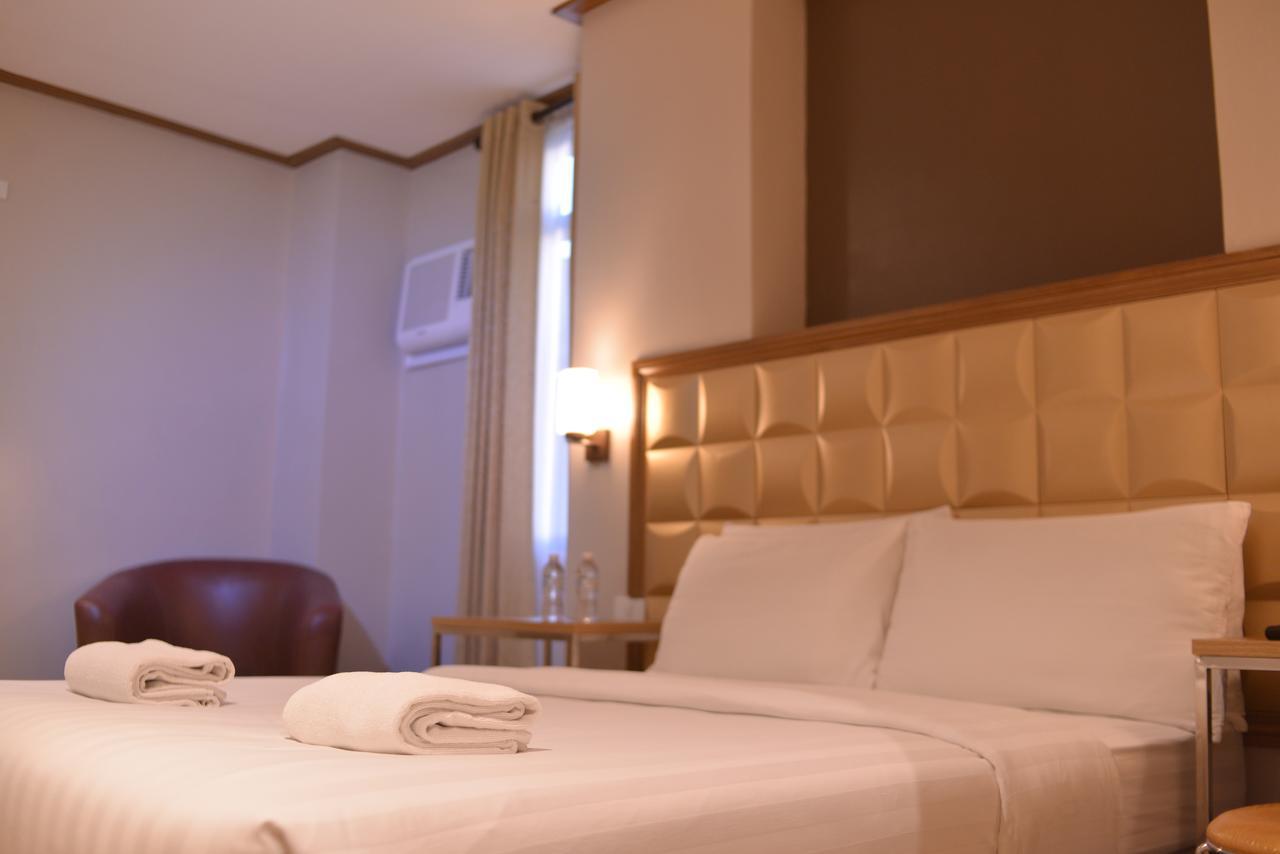 Robertson Hotel Naga  Zewnętrze zdjęcie
