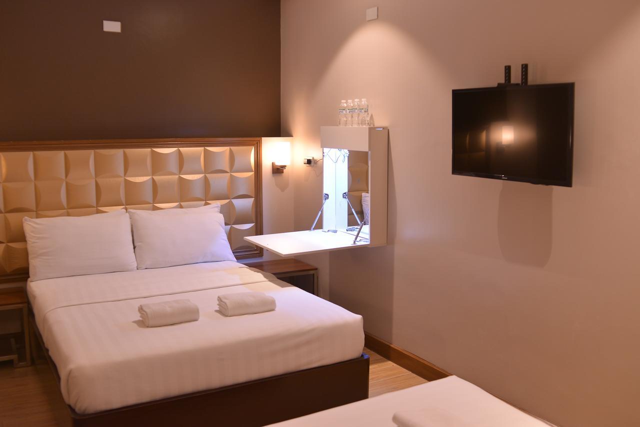 Robertson Hotel Naga  Zewnętrze zdjęcie