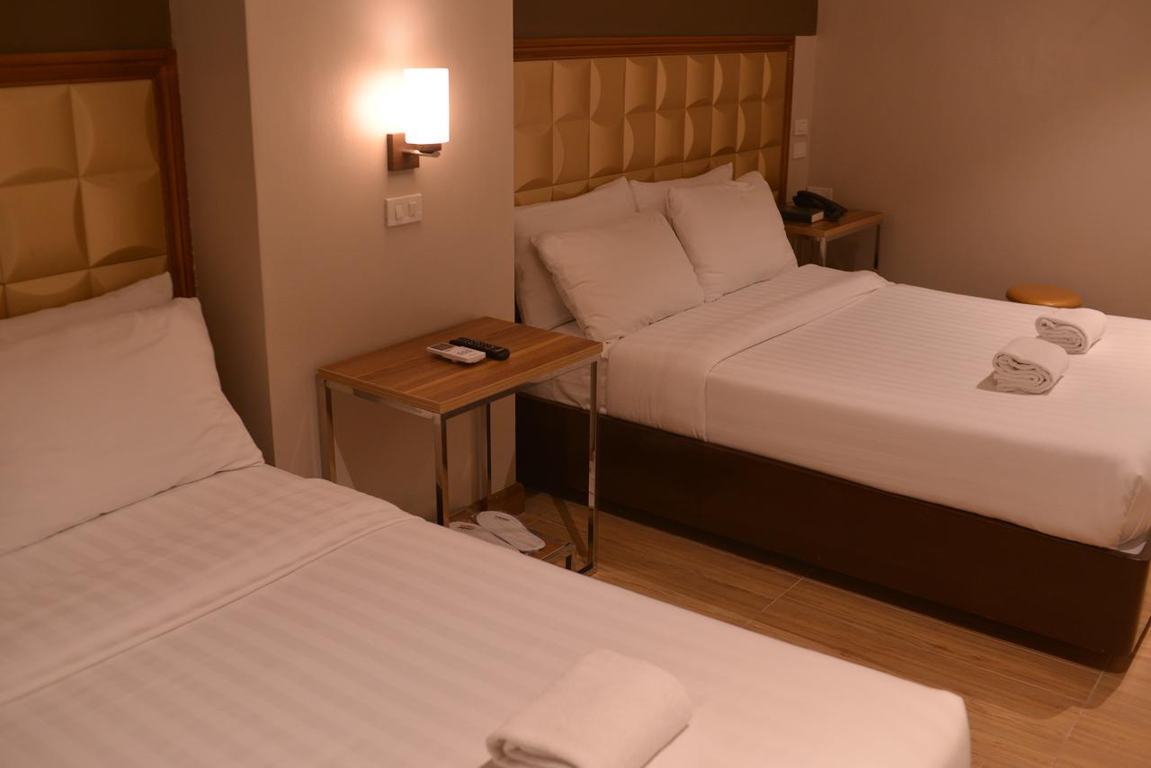 Robertson Hotel Naga  Zewnętrze zdjęcie