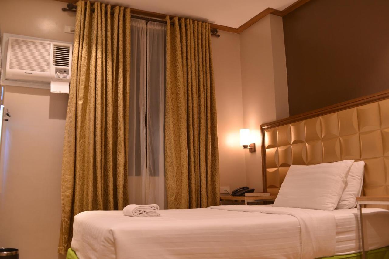 Robertson Hotel Naga  Pokój zdjęcie